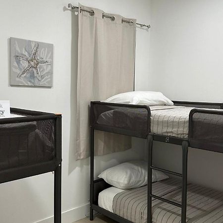203 Miami Shared Rooms For Men Central Comfortable, Affordable Exteriér fotografie