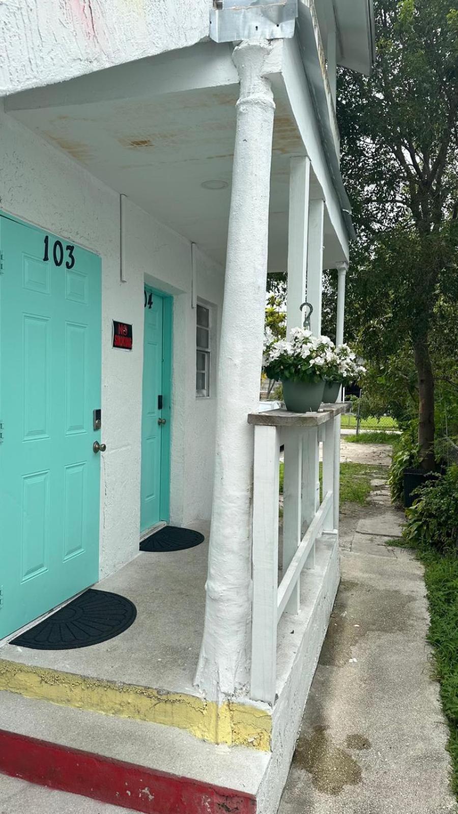 203 Miami Shared Rooms For Men Central Comfortable, Affordable Exteriér fotografie